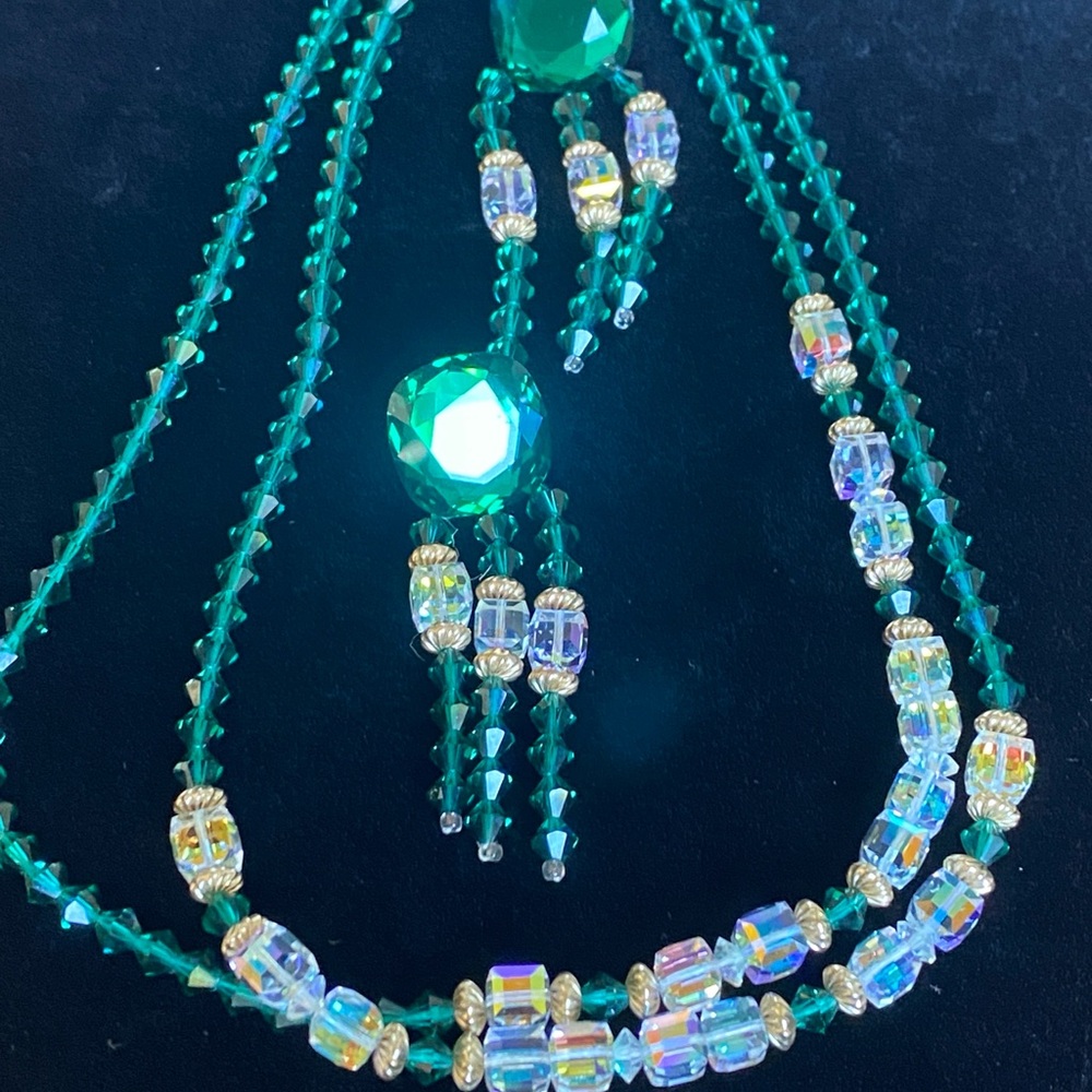 Swarovski Emerald Green and Gold Beaded Necklace with Matching Earrings.